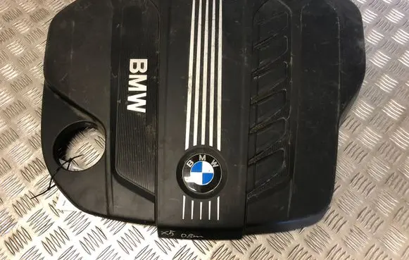 BMW X5 E70 Engine cover (trim) 13717812063