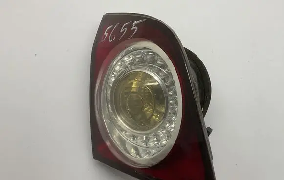 Volkswagen Golf Plus Tailgate rear/tail lights 5M0945093L 89037924