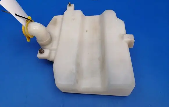 Opel Agila A Windshield washer fluid reservoir/tank