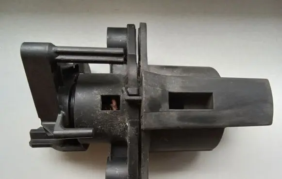 Toyota Aygo AB10 Tailgate/trunk/boot open switch N0502400 N0502623
