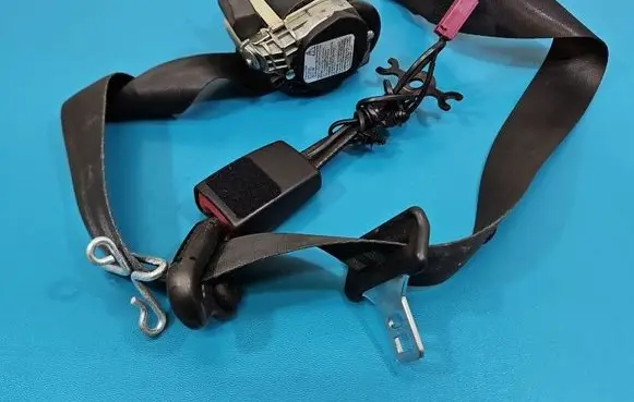 Ford Mondeo MK IV Front seatbelt 9G9N61295BBW IMPRK1592244