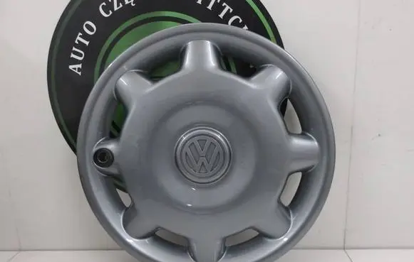 Volkswagen Golf III R14 wheel hub/cap/trim 1HM601147A
