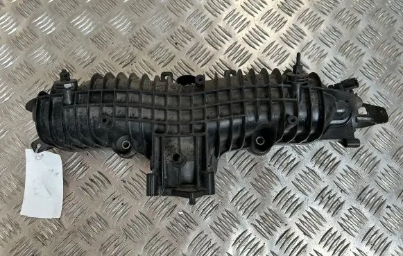 Volvo XC90 Intake manifold 31441970