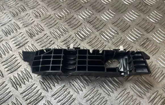 Hyundai i30 Front bumper mounting bracket 86516G4000
