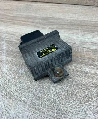 Renault Laguna II Glow plug pre-heat relay 7700115078