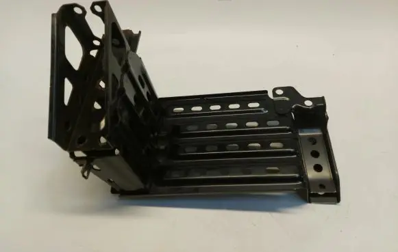 Mitsubishi Outlander Radiator mount bracket