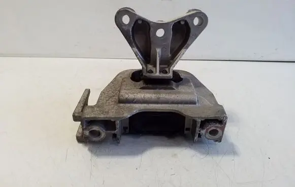 Engine mount bracket