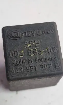 Audi 80 90 B3 Other relay 00488502 443951307B
