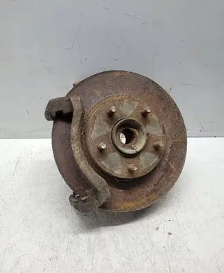 Nissan X-Trail T30 Front wheel hub spindle knuckle