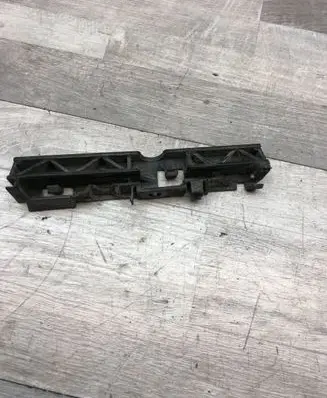 Audi A6 S6 C7 4G Front bumper mounting bracket 4G0953921B