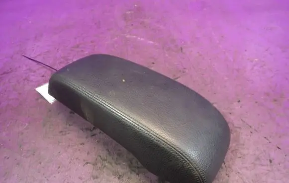 Ford Mondeo Mk III Armrest 