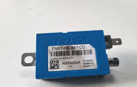 Ford Galaxy Aerial antenna amplifier EM2T18C847CD