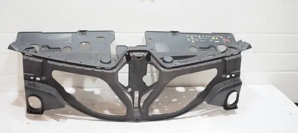 Renault Captur Front bumper upper radiator grill 620902271R
