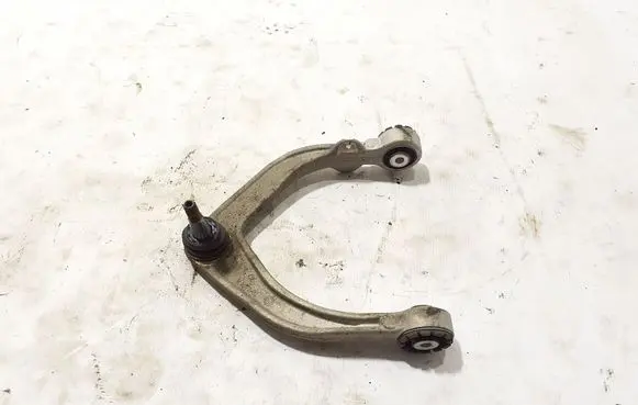 Volvo XC90 Front lower control arm/wishbone 32395242