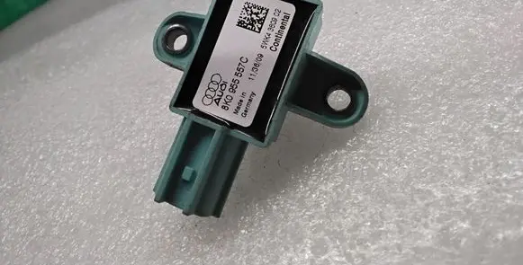 Audi A4 S4 B8 8K Airbag deployment crash/impact sensor 8K0955557C
