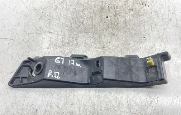 KIA Sportage Front bumper mounting bracket 86516F1000