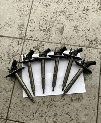 Fuel injectors set