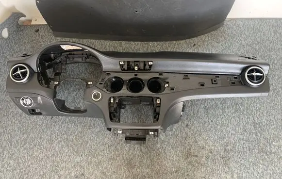 Mercedes-Benz CLA C117 X117 W117 Dashboard 