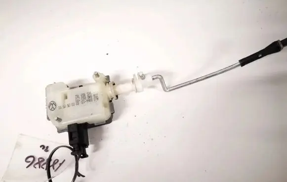 Volkswagen Golf Plus Central locking motor 1k5959782 5m0810773