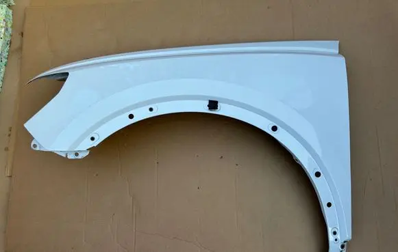Audi Q3 F3 Fender 83A821467