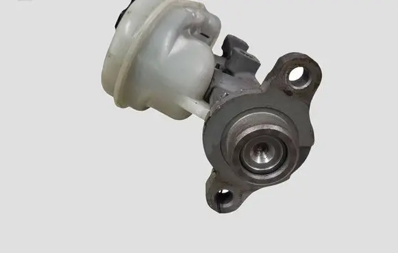 Cadillac CTS Master brake cylinder 18019459 0825053