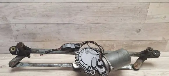 Chevrolet Aveo Front wiper linkage and motor 