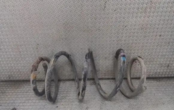 Nissan Qashqai Front coil spring