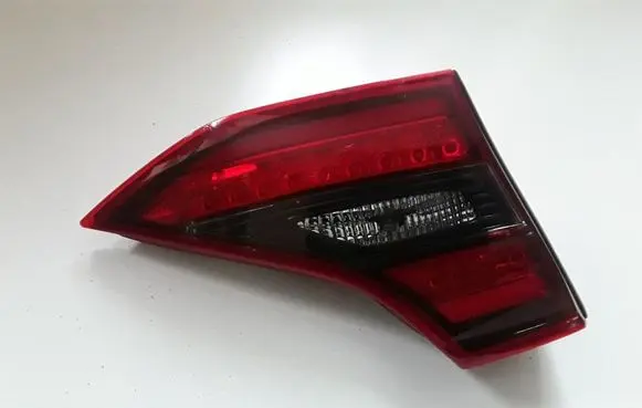 Hyundai Ioniq Tailgate rear/tail lights 90403G7