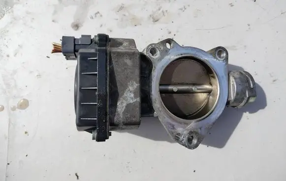 Peugeot 307 CC Throttle body valve 9650787380