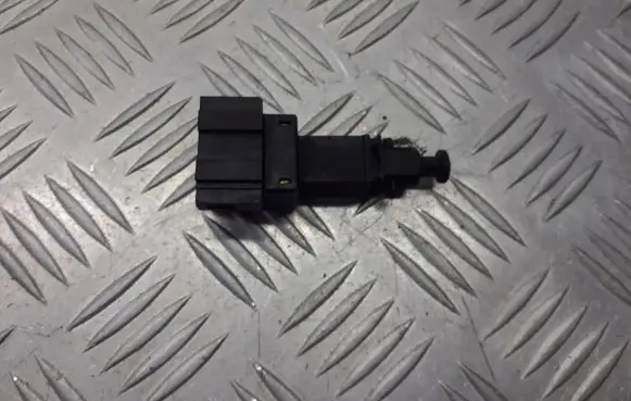 Skoda Octavia Mk1 (1U) Brake pedal sensor switch