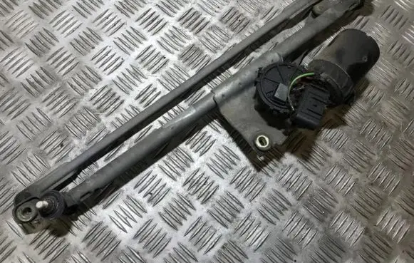 Opel Vectra B Front wiper linkage and motor
