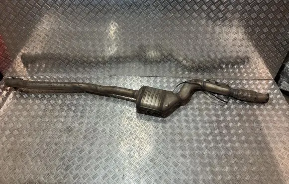 Mercedes-Benz C W205 Middle muffler/silencer A2054900614
