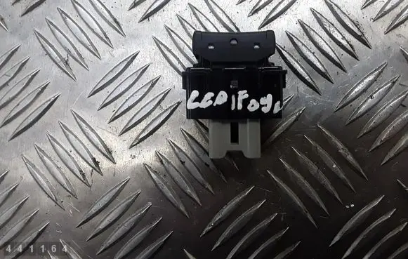 Nissan Leaf II (ZE1) Seat heating switch