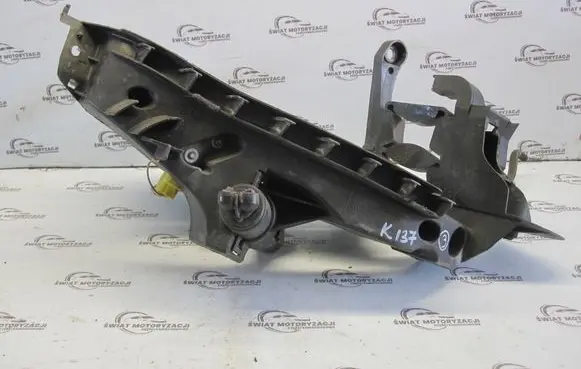 Audi A4 S4 B8 8K Headlight/headlamp mounting bracket 8K0805608A