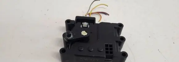 Mazda 6 Air flap motor/actuator 5W12Y