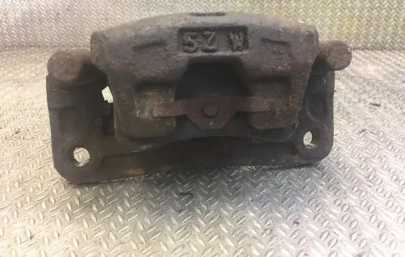 Mitsubishi Pajero Rear brake caliper