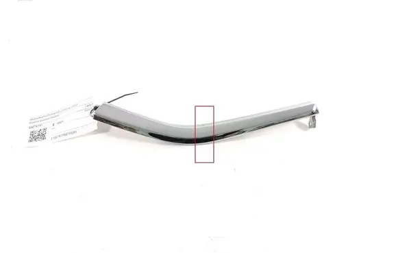 Front bumper splitter molding