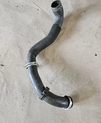 Mercedes-Benz GL X164 Engine coolant pipe/hose A1645010682