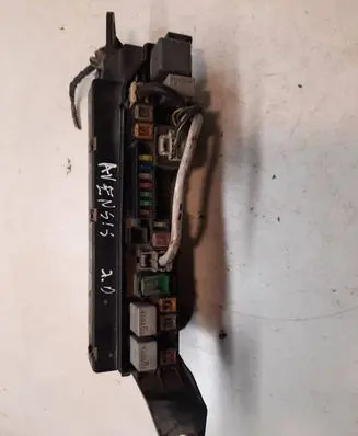 Toyota Avensis T250 Fuse box set 5136ya1