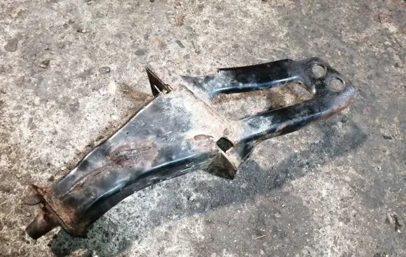 Volvo S60 Radiator mount bracket