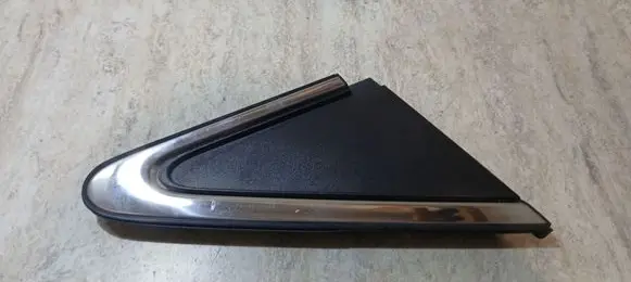 Toyota Avensis T270 Fender trim (molding) 6011705020