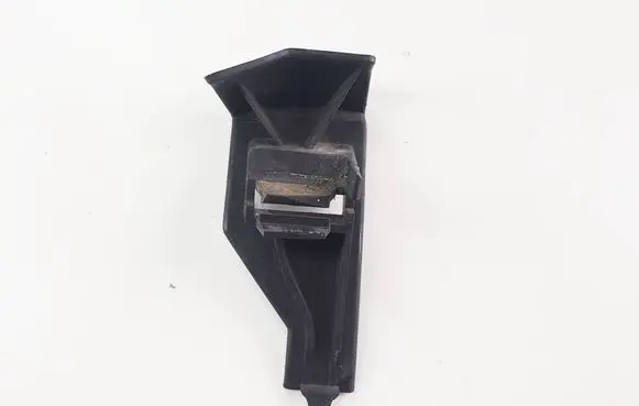 Volvo V50 Front bumper mounting bracket 30678482 BP8BA