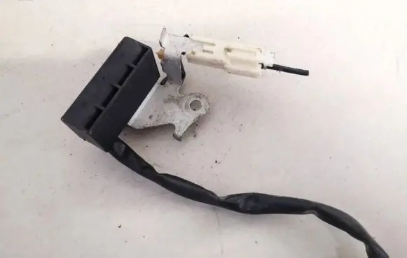 Toyota Avensis T250 Sensor 9007088006 90070-88006