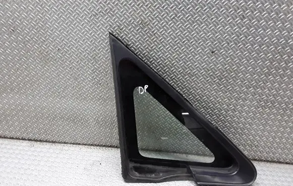 Suzuki Liana Front triangle window/glass 