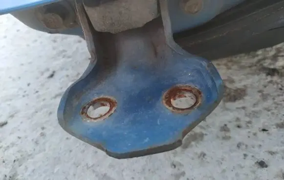 Mazda 323 Front door upper hinge