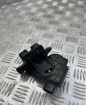Toyota Auris 150 Tailgate/trunk/boot lock/catch/latch