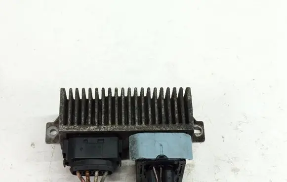 Renault Master III Glow plug pre-heat relay 8200558438 8200558438A RCS812