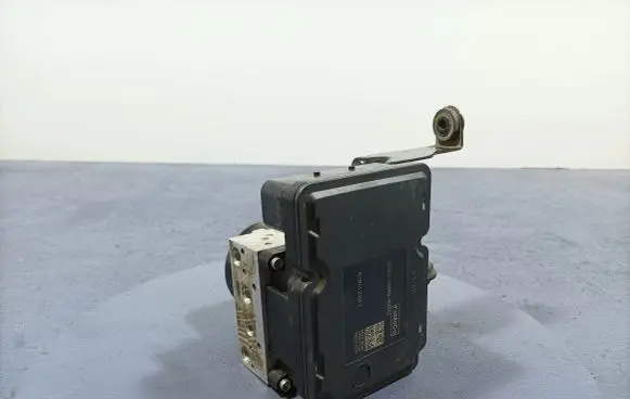 Ford Kuga II ABS Pump CV61-2C405-ED