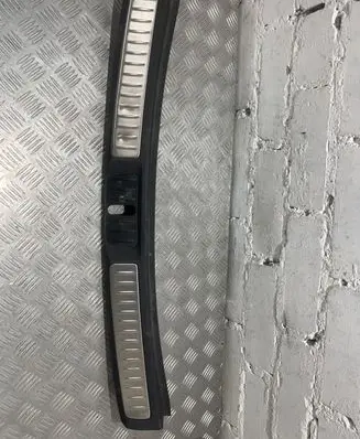 Toyota Avensis T270 Trunk/boot sill cover protection 6942205010
