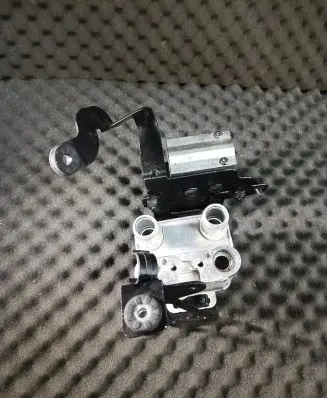 Porsche Taycan 9J1 Air conditioning (A/C) expansion valve 9J1816115